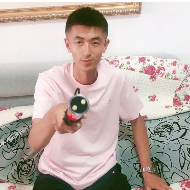 转身留下孤独的她的第一张照片--福州基督教相亲网